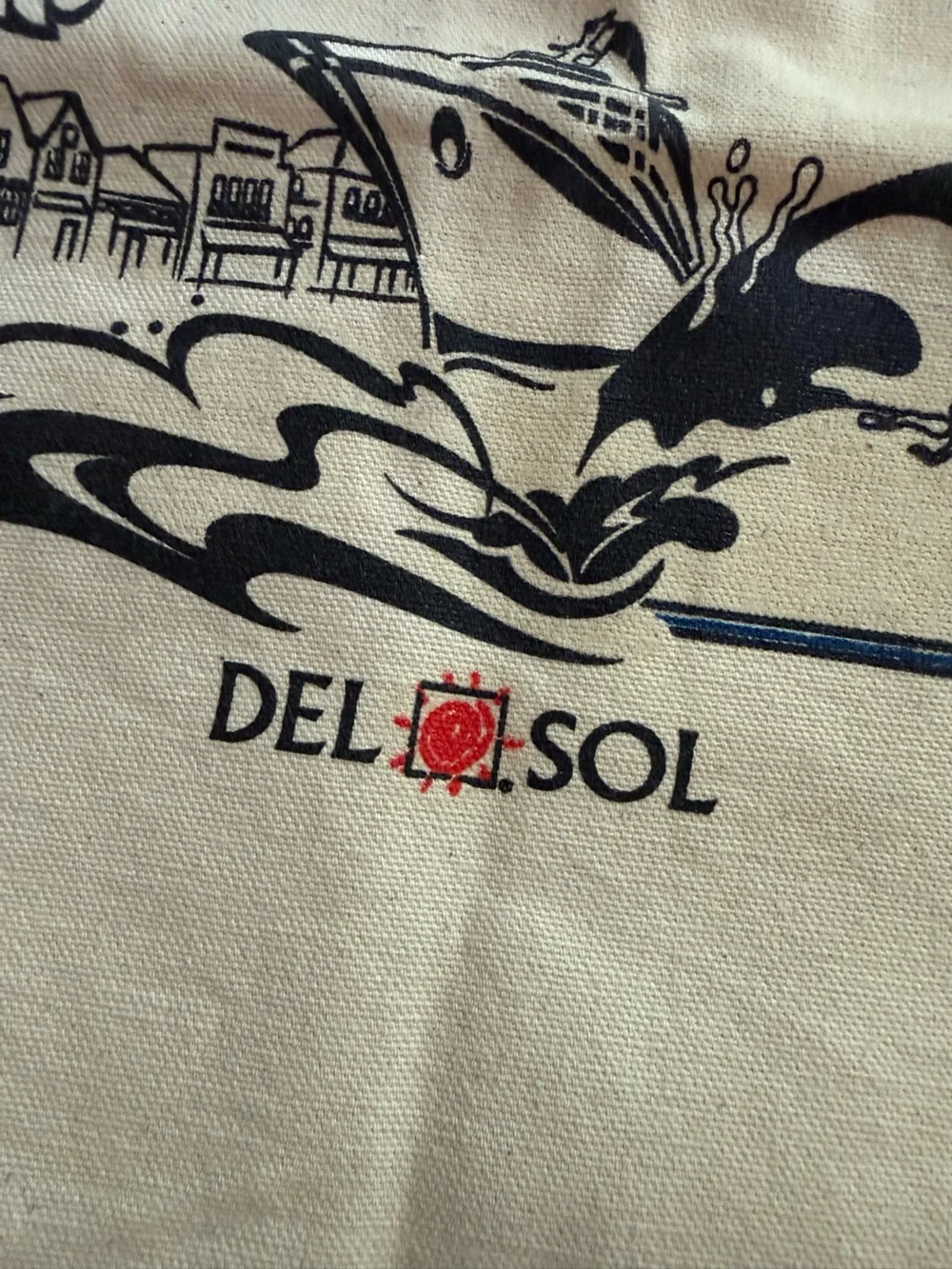 DEL SOL  Alaska large tote bag with black graphic. New without tags